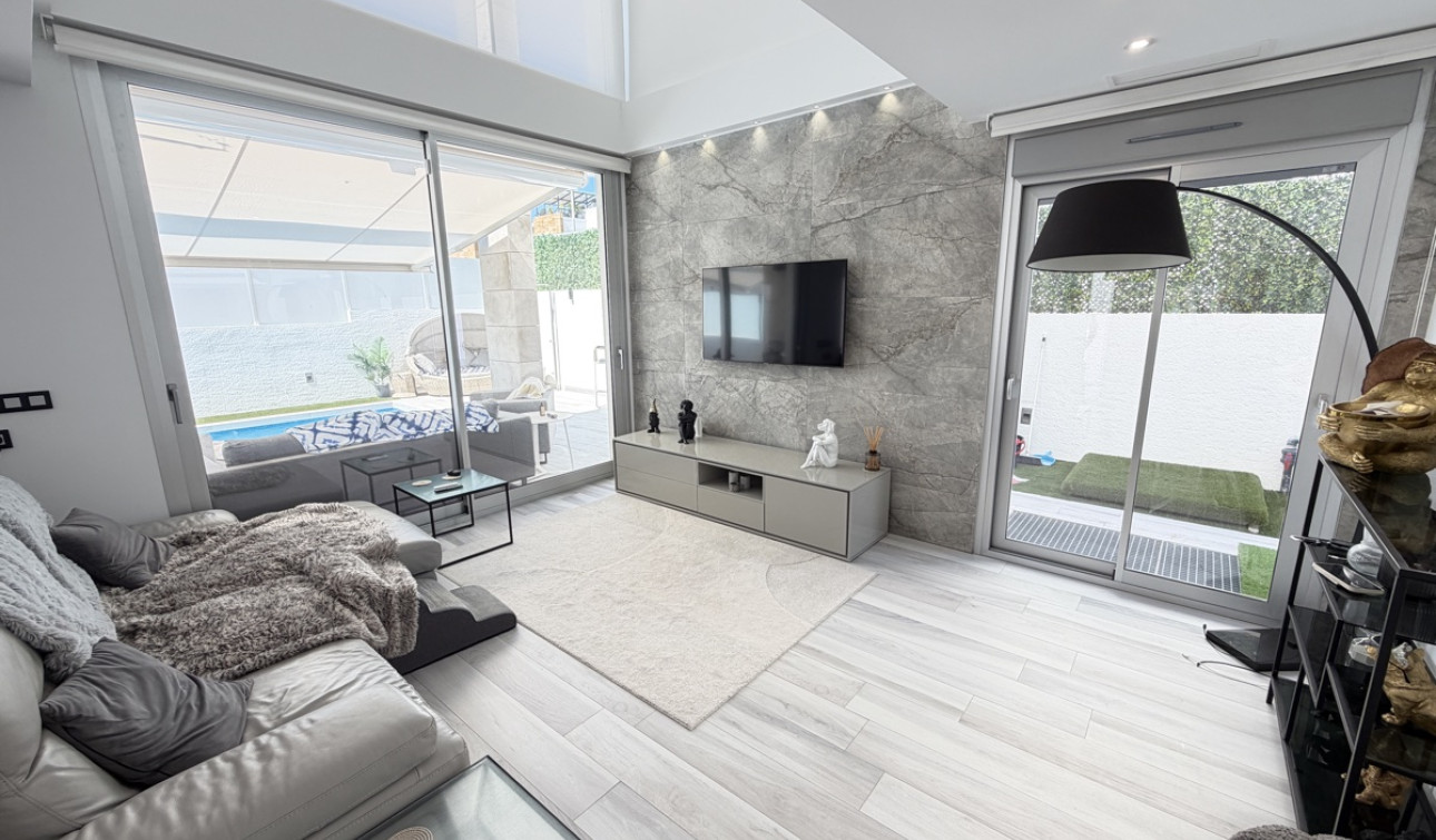 Resale - Detached Villa - Cabo Roig - Lomas de Cabo Roig