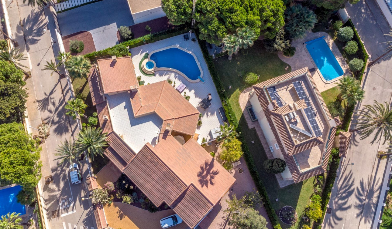 Resale - Detached Villa - Cabo Roig - MUY CERCA DE LA PLAYA