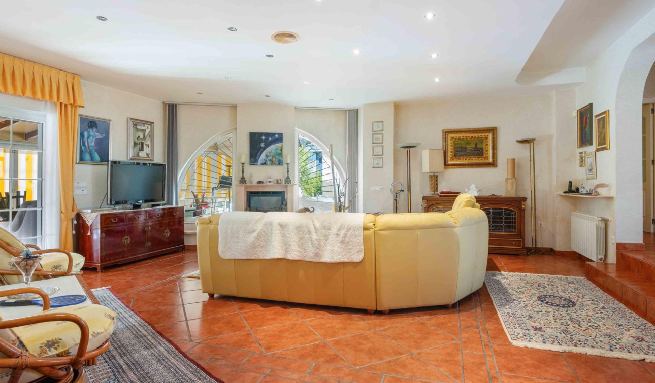 Resale - Detached Villa - Cabo Roig - MUY CERCA DE LA PLAYA