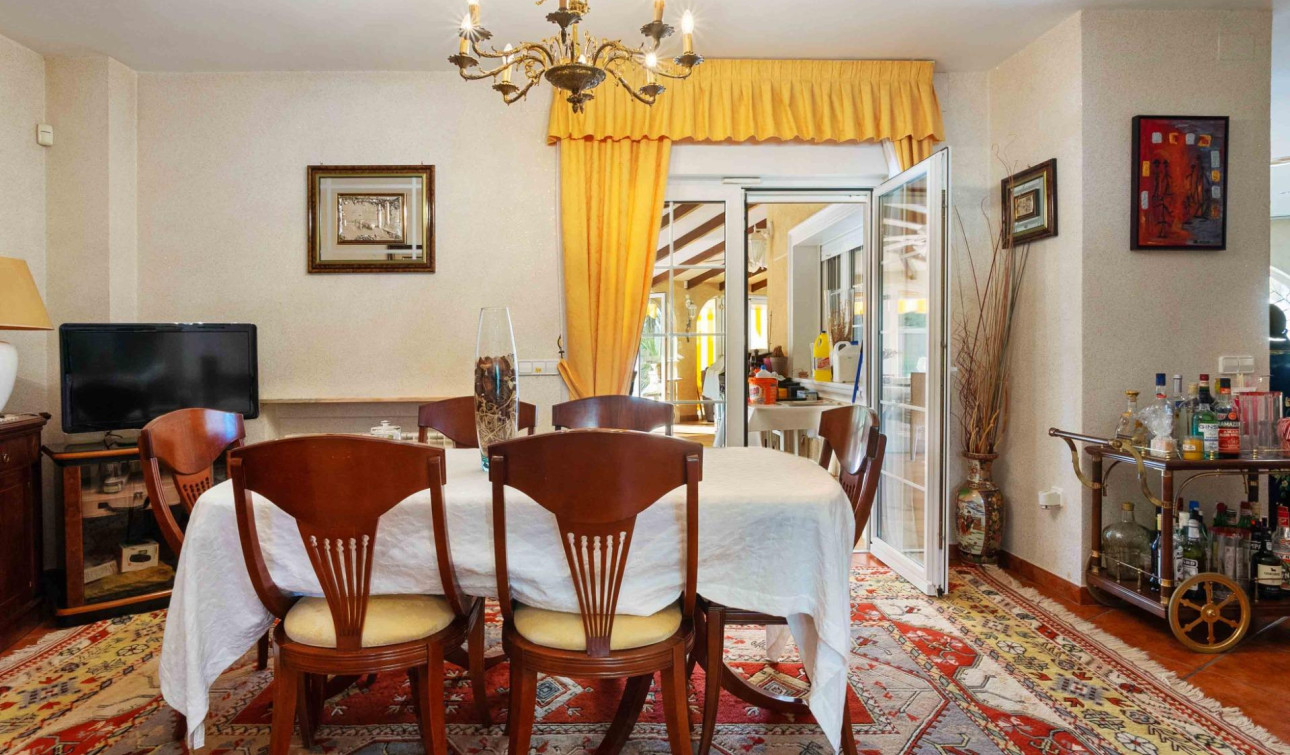 Resale - Detached Villa - Cabo Roig - MUY CERCA DE LA PLAYA