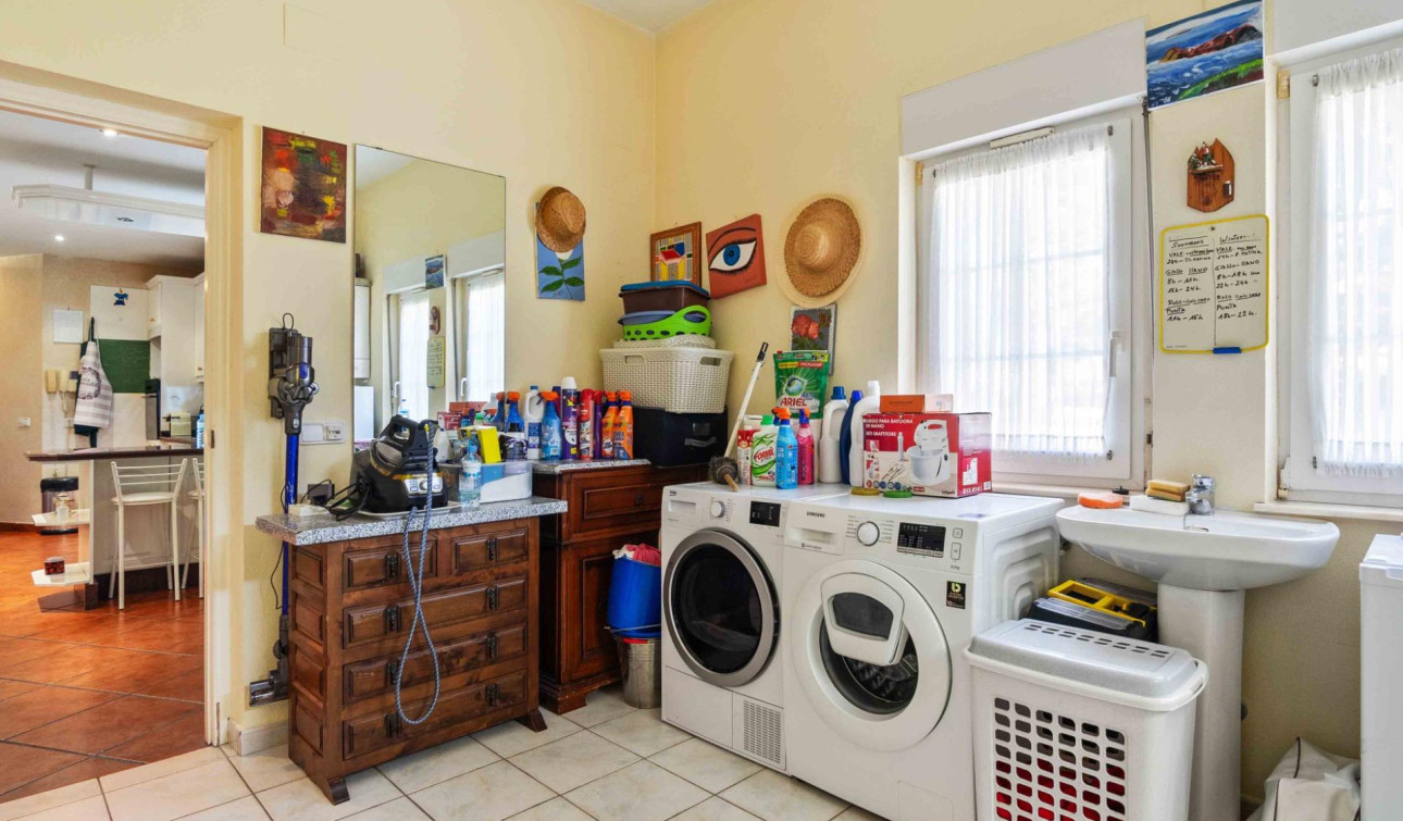 Resale - Detached Villa - Cabo Roig - MUY CERCA DE LA PLAYA