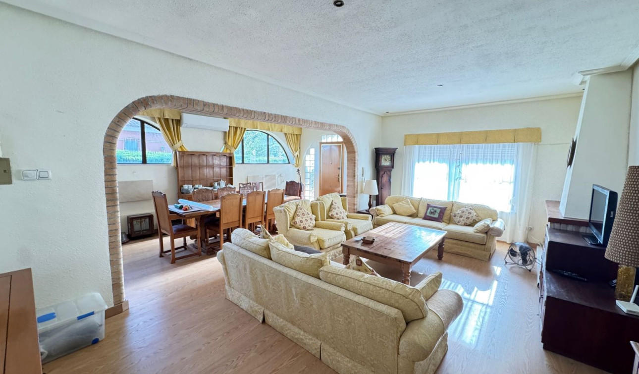 Resale - Detached Villa - Cabo Roig