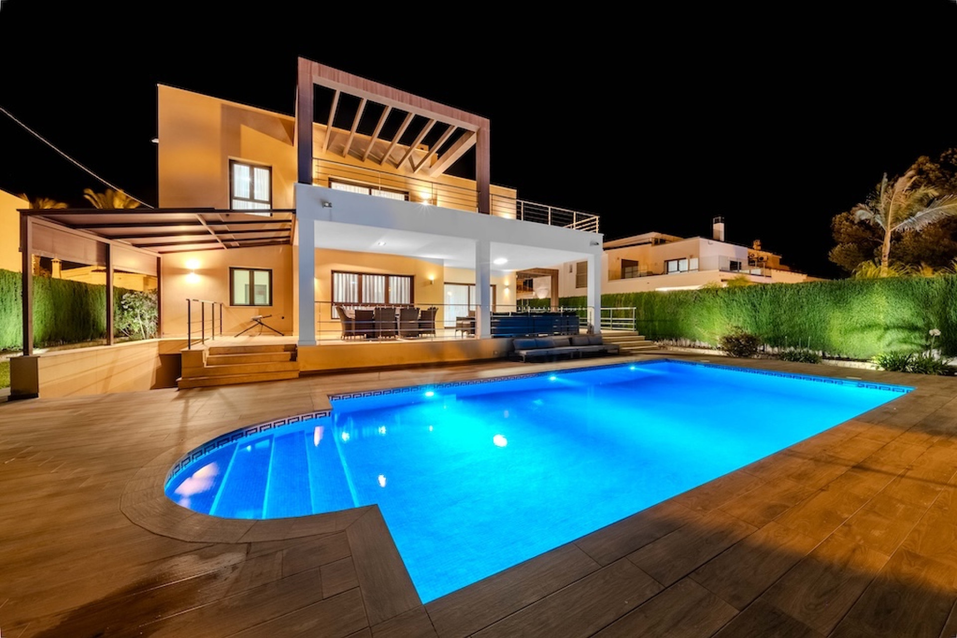 Resale - Detached Villa - Cabo Roig
