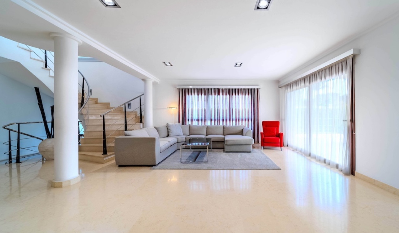 Resale - Detached Villa - Cabo Roig