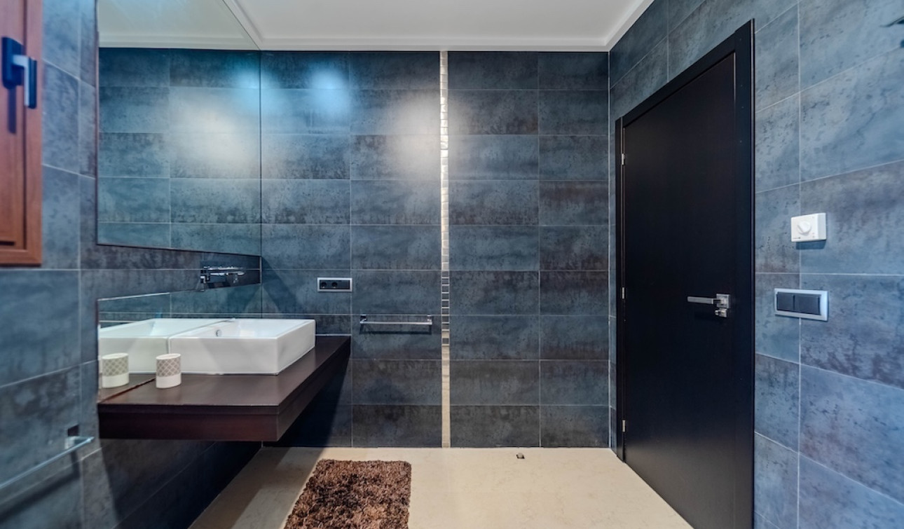 Resale - Detached Villa - Cabo Roig