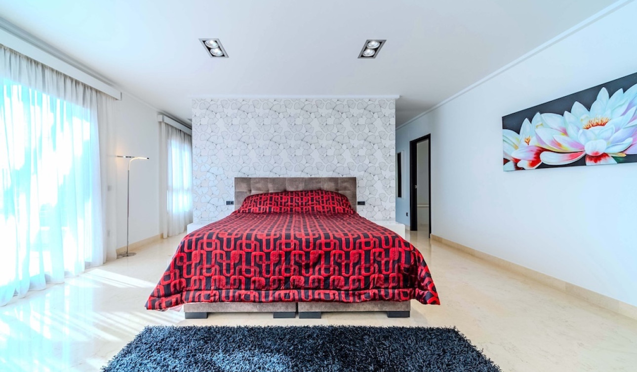 Resale - Detached Villa - Cabo Roig