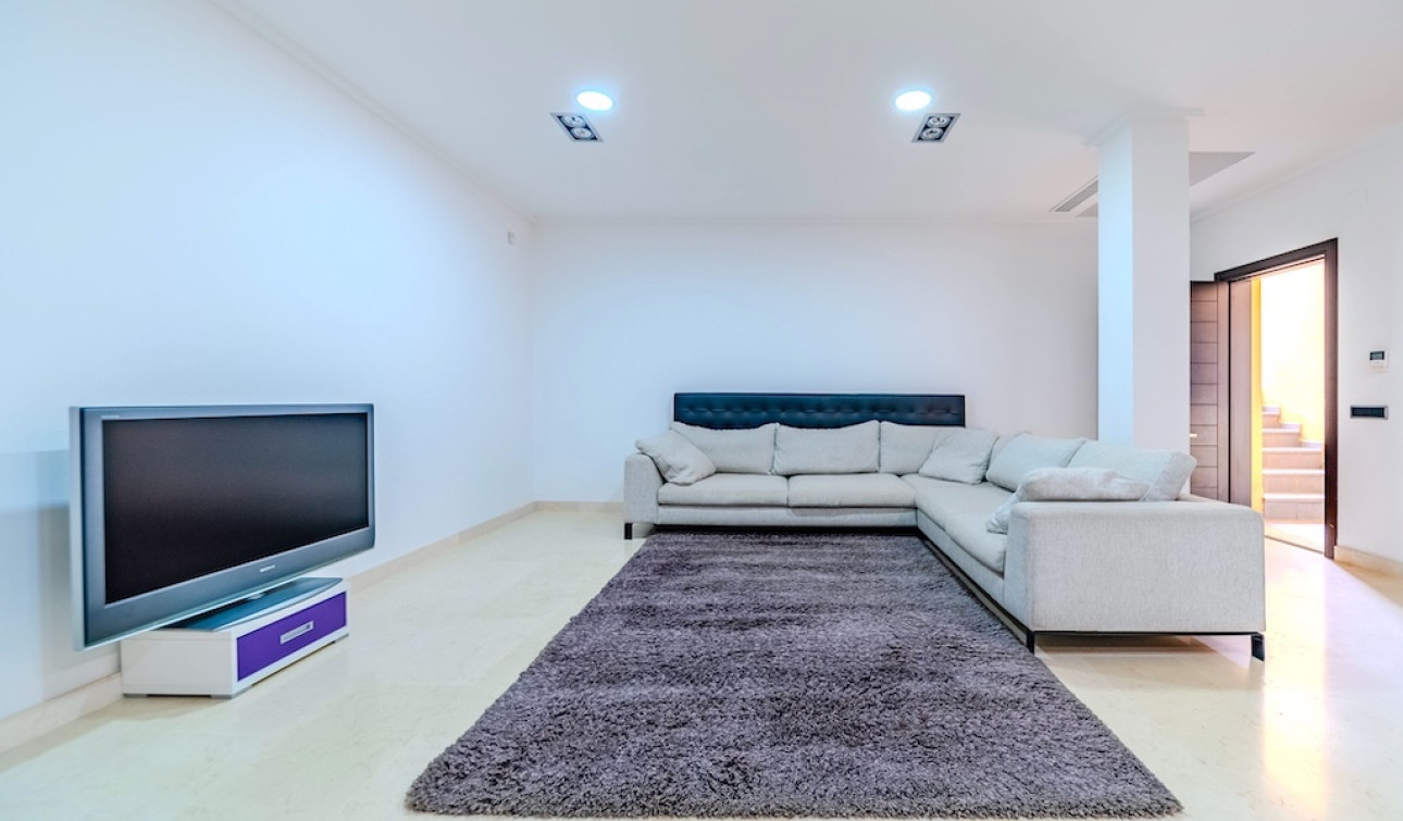 Resale - Detached Villa - Cabo Roig