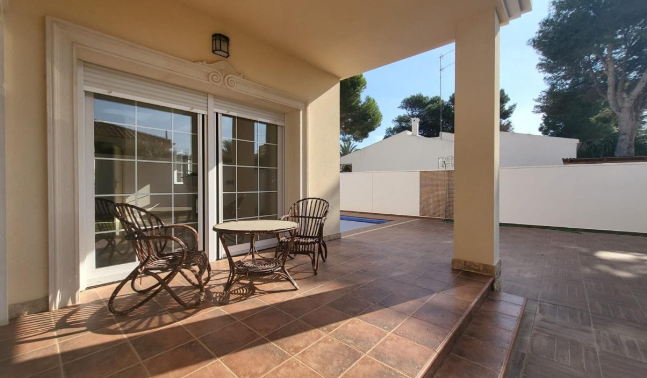 Resale - Detached Villa - Cabo Roig