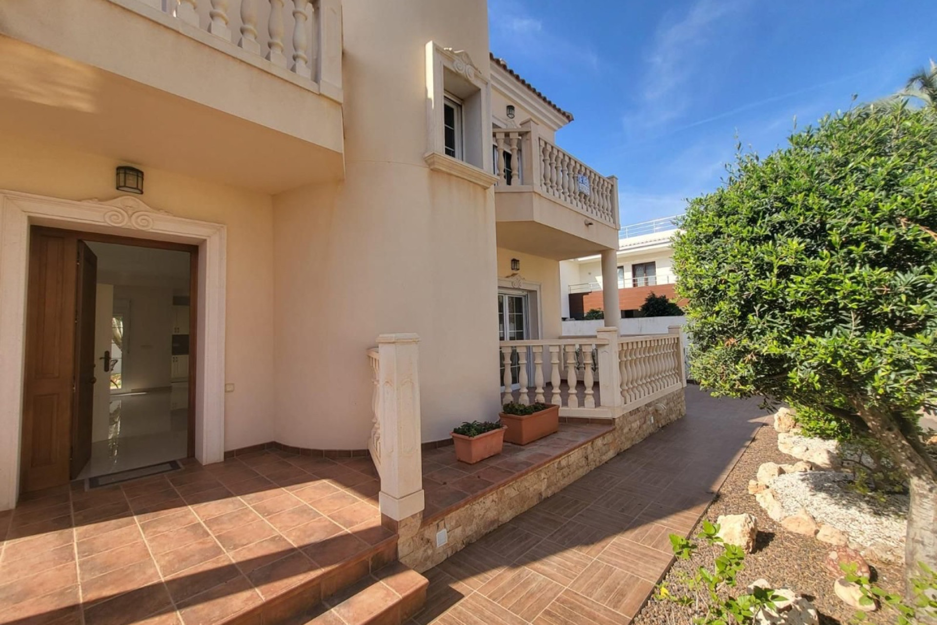 Resale - Detached Villa - Cabo Roig
