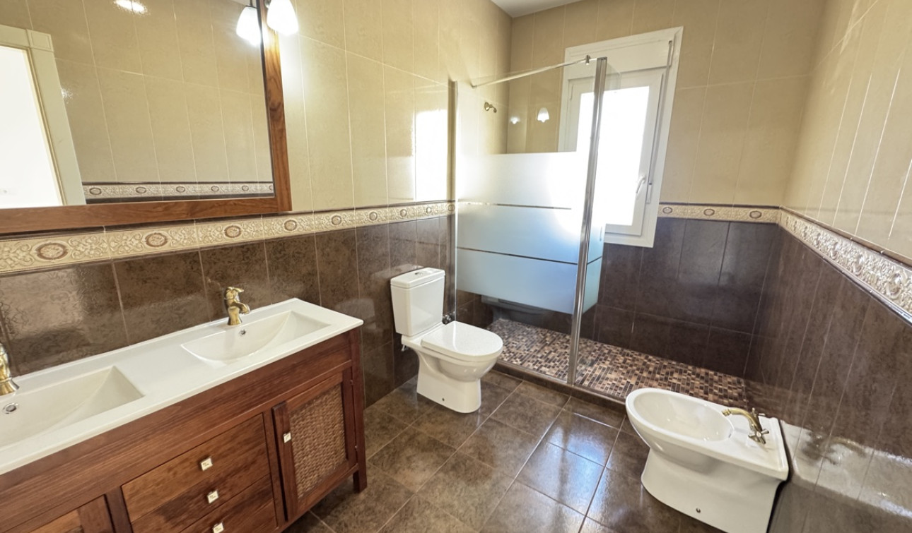 Resale - Detached Villa - Cabo Roig