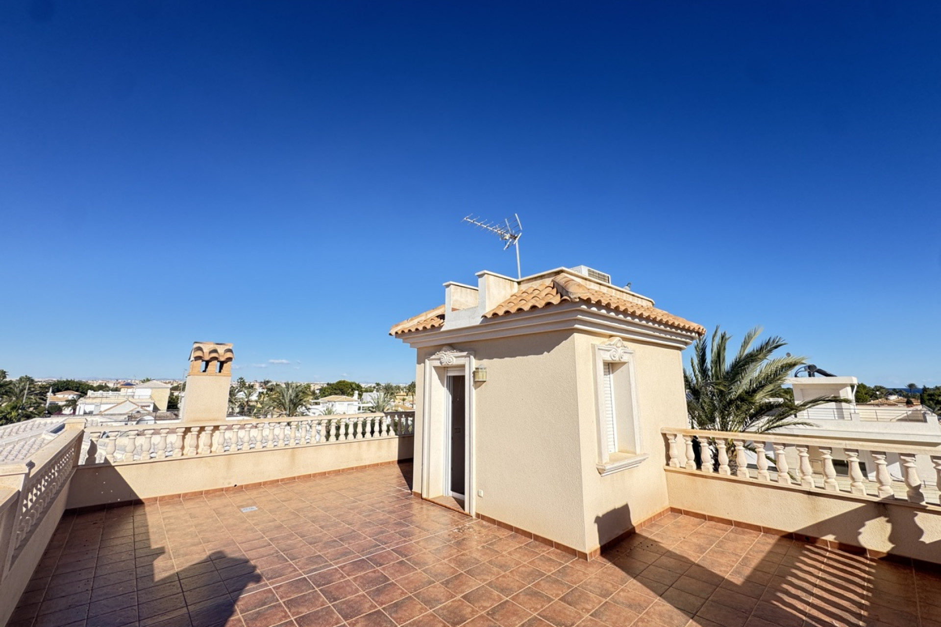 Resale - Detached Villa - Cabo Roig