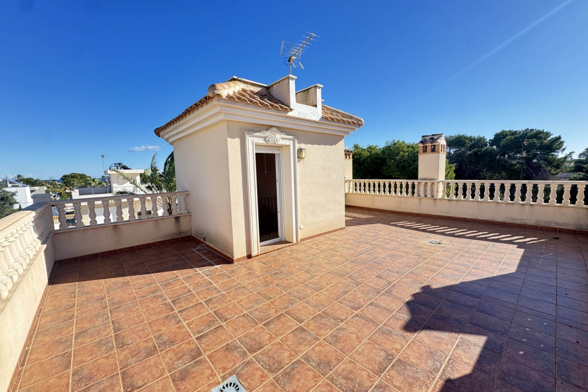 Resale - Detached Villa - Cabo Roig