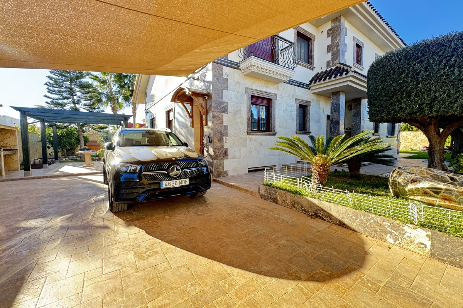 Resale - Detached Villa - Cabo Roig