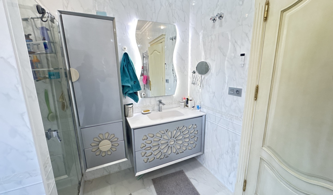 Resale - Detached Villa - Cabo Roig