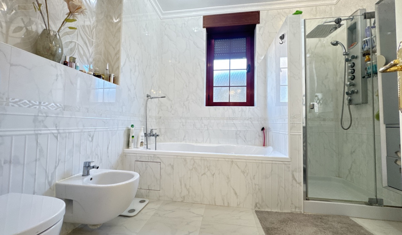 Resale - Detached Villa - Cabo Roig