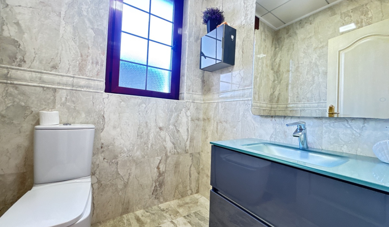 Resale - Detached Villa - Cabo Roig