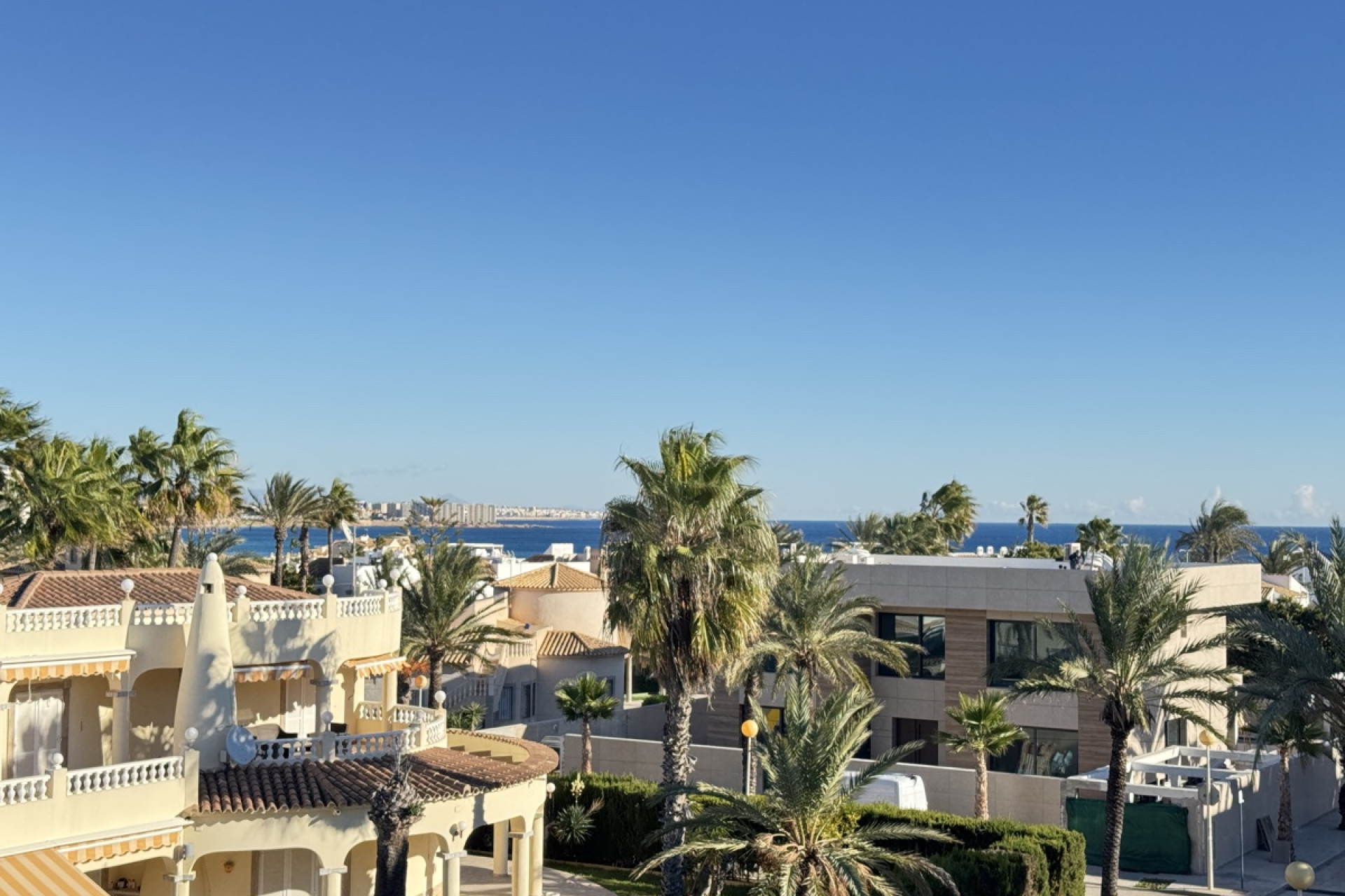 Resale - Detached Villa - Cabo Roig