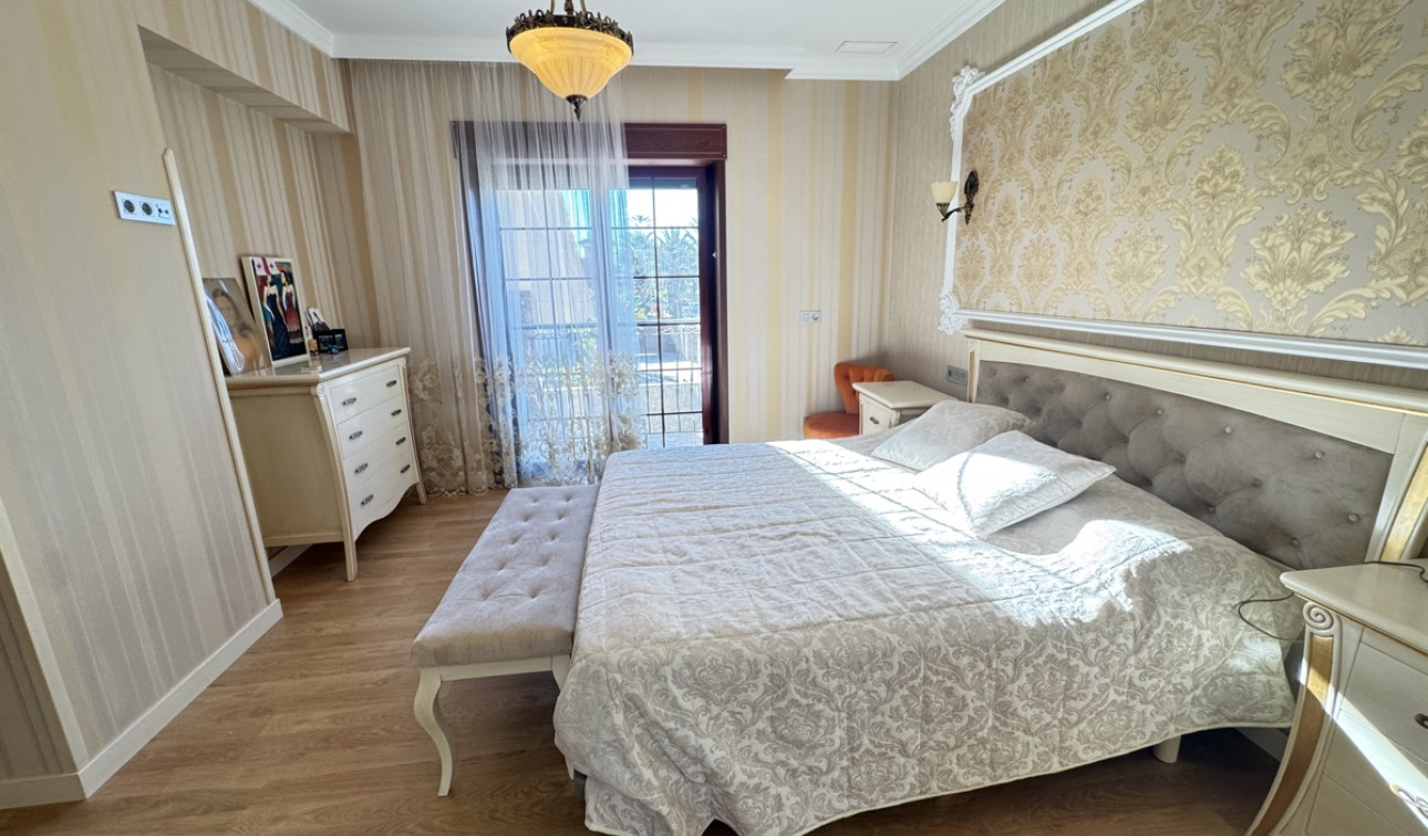 Resale - Detached Villa - Cabo Roig