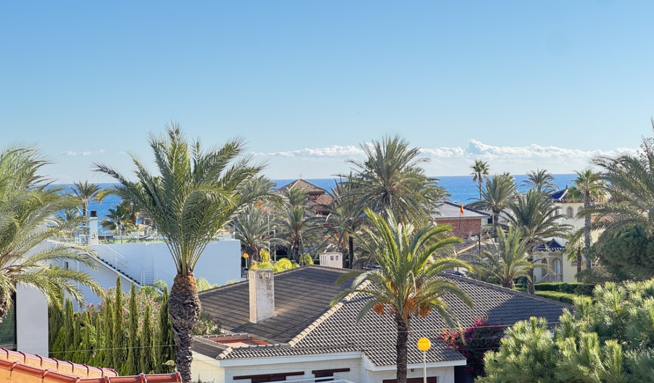 Resale - Detached Villa - Cabo Roig