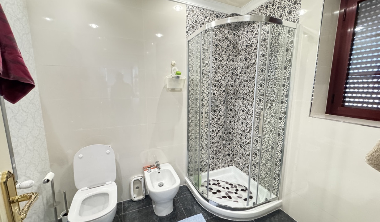 Resale - Detached Villa - Cabo Roig