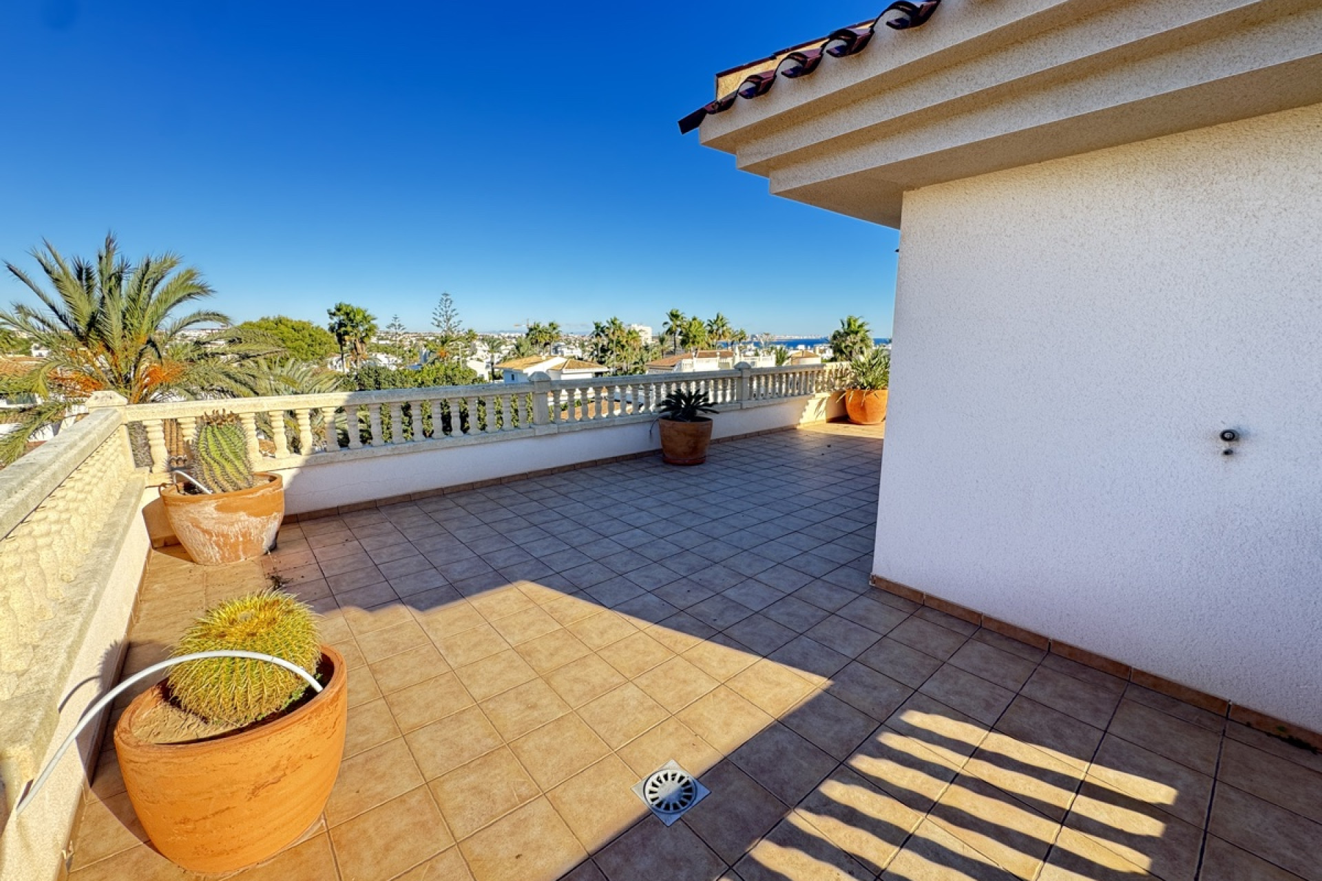 Resale - Detached Villa - Cabo Roig