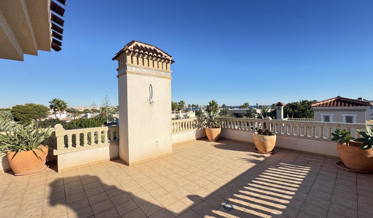 Resale - Detached Villa - Cabo Roig