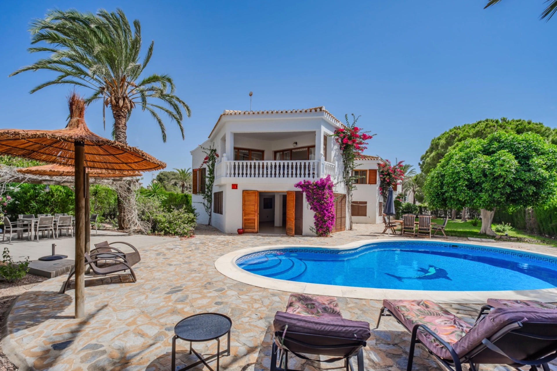 Resale - Detached Villa - Cabo Roig