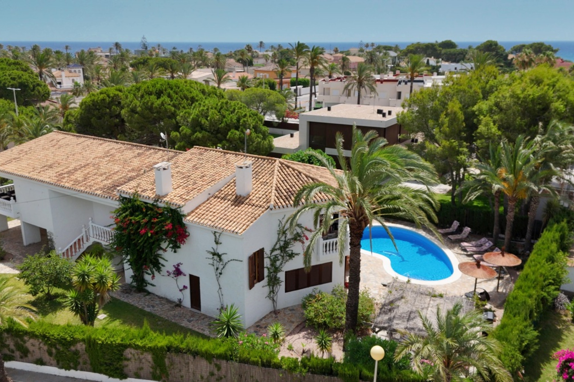 Resale - Detached Villa - Cabo Roig