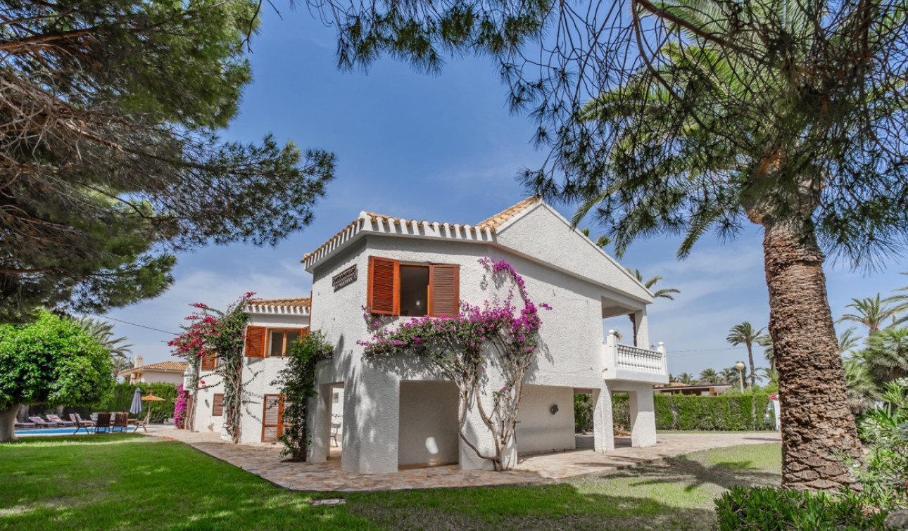 Resale - Detached Villa - Cabo Roig