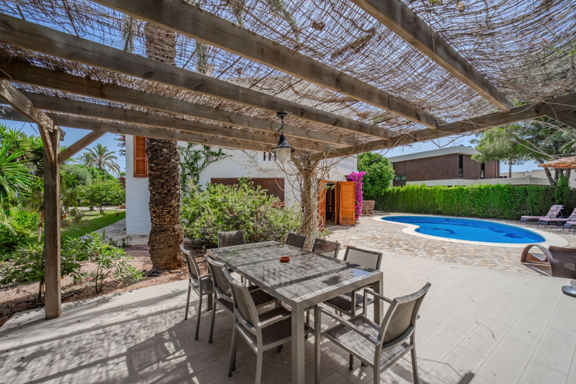 Resale - Detached Villa - Cabo Roig