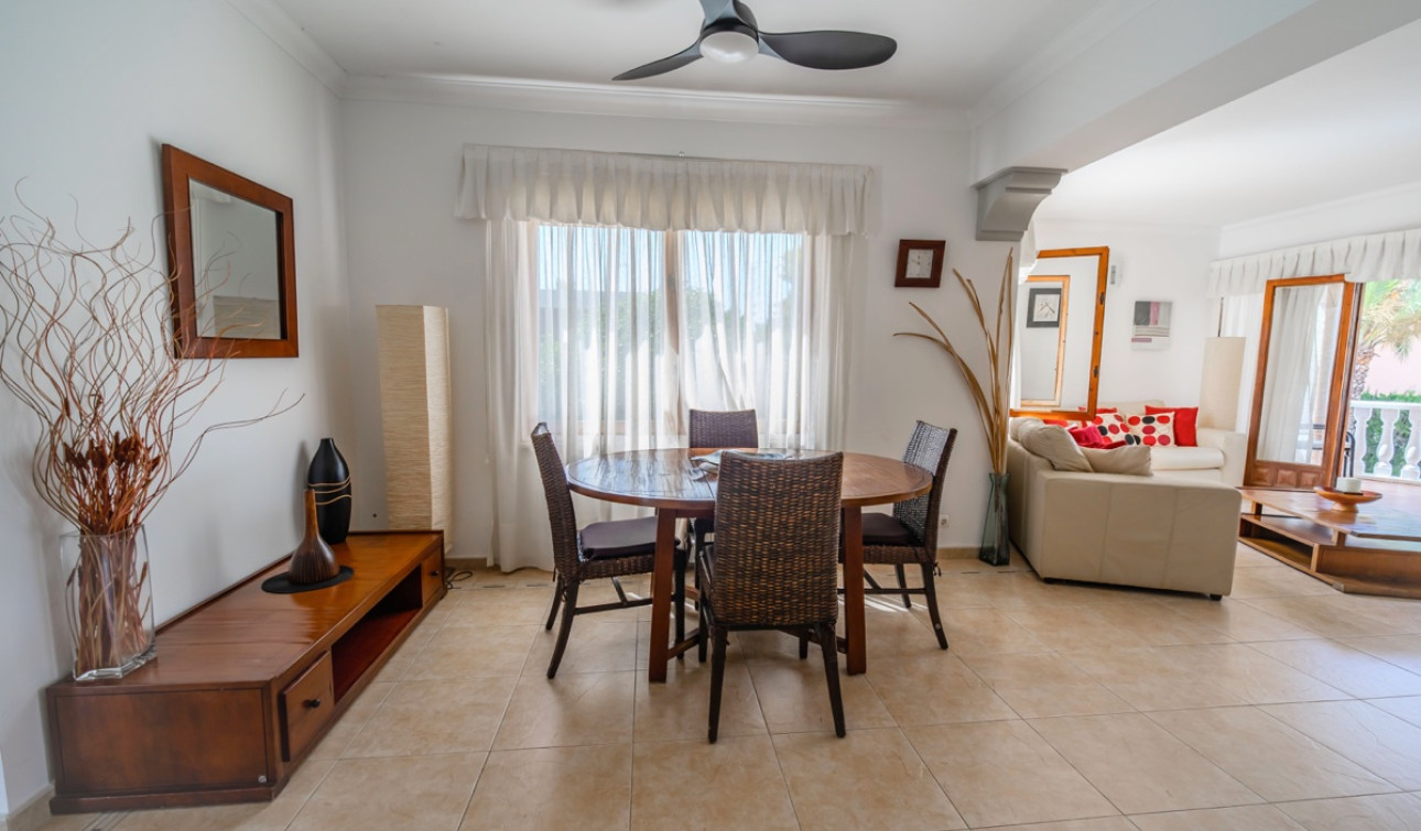 Resale - Detached Villa - Cabo Roig