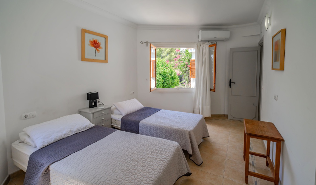 Resale - Detached Villa - Cabo Roig