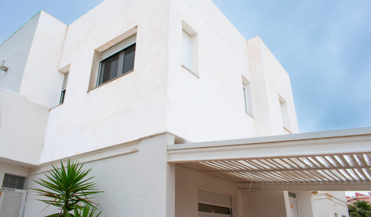 Resale - Detached Villa - Cartagena - La Manga del Mar Menor