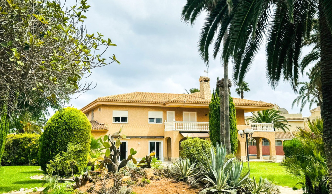 Resale - Detached Villa - Cartagena - La Manga del Mar Menor