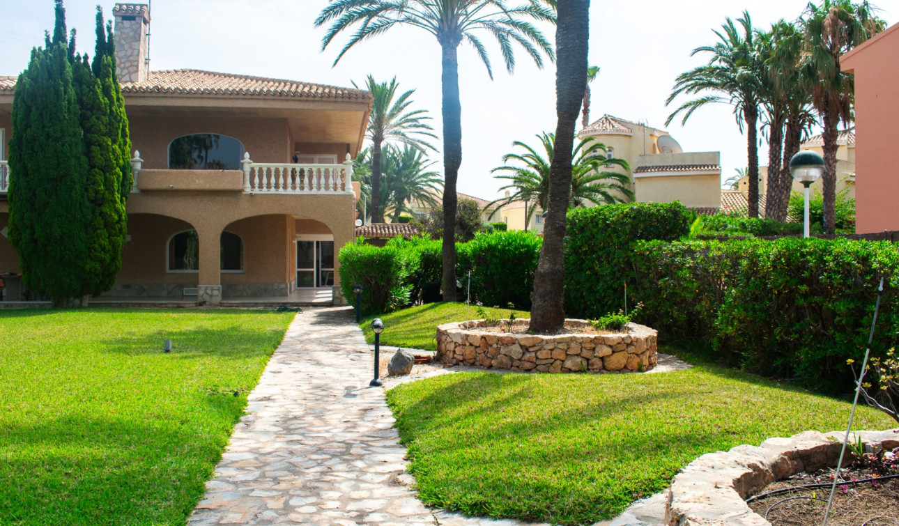 Resale - Detached Villa - Cartagena - La Manga del Mar Menor