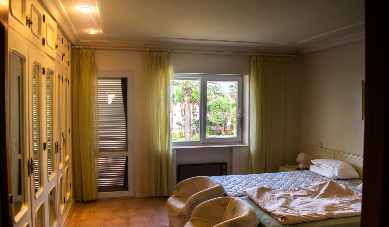 Resale - Detached Villa - Cartagena - La Manga del Mar Menor