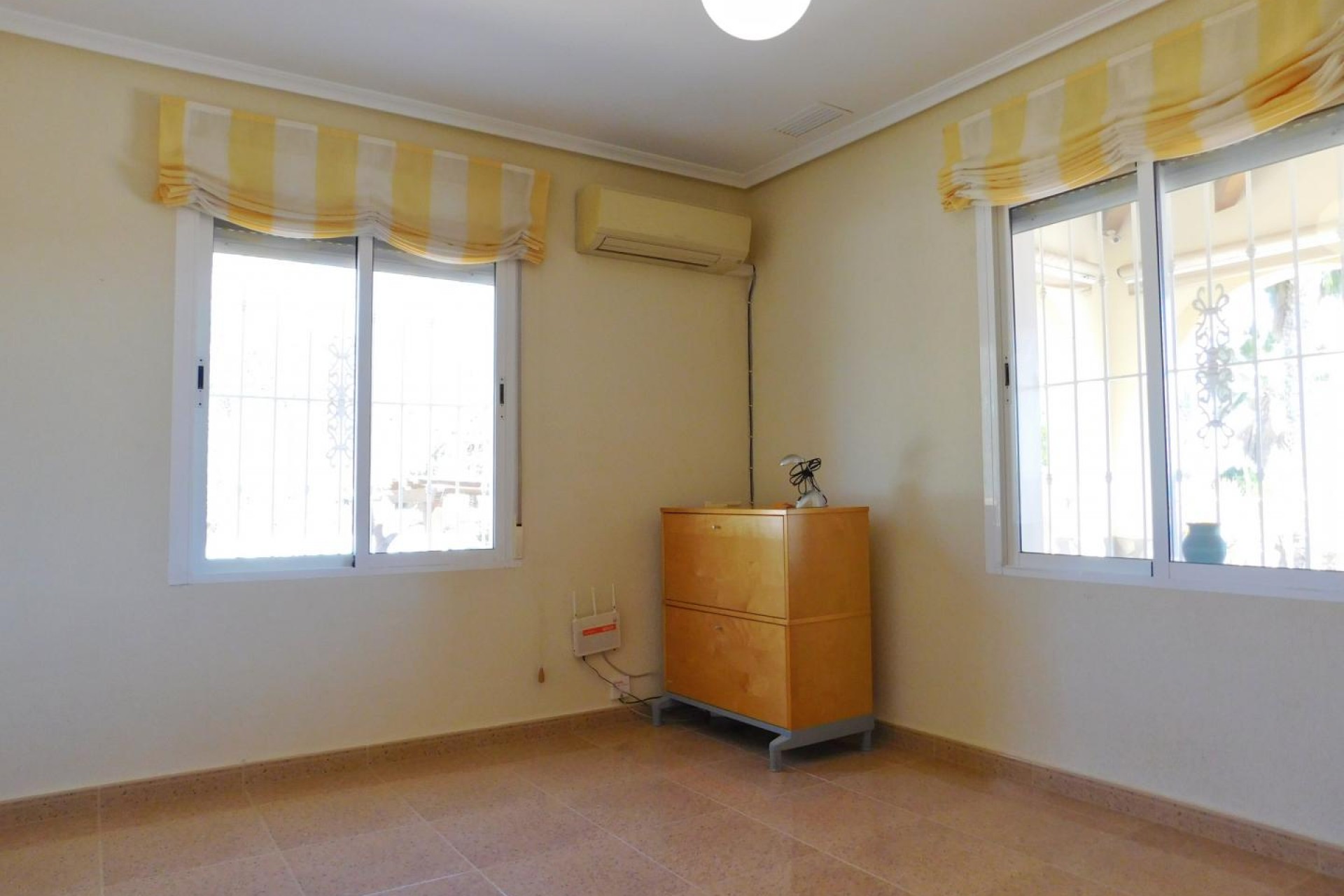 Resale - Detached Villa - Catral