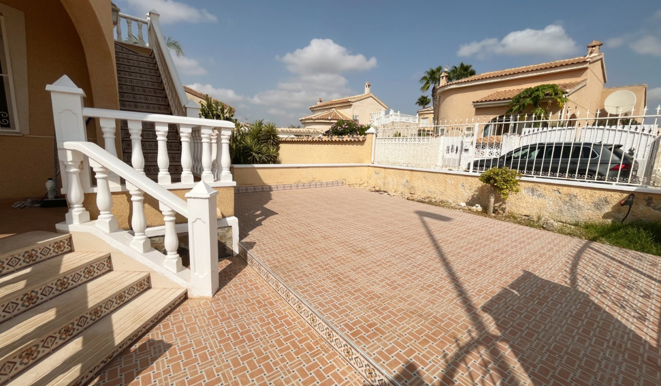Resale - Detached Villa - Ciudad Quesada - Airstrip