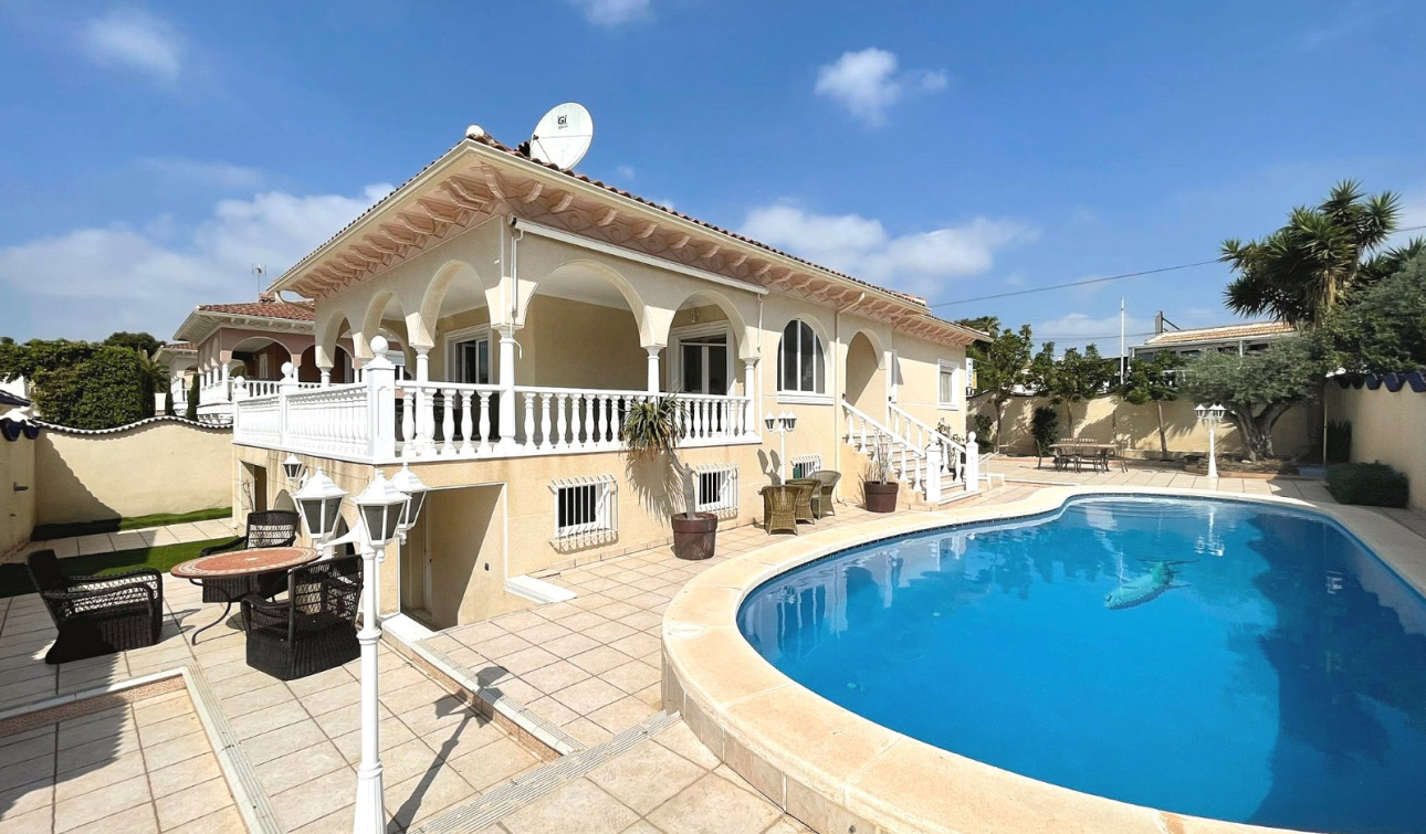 Resale - Detached Villa - Ciudad Quesada - Central Quesada
