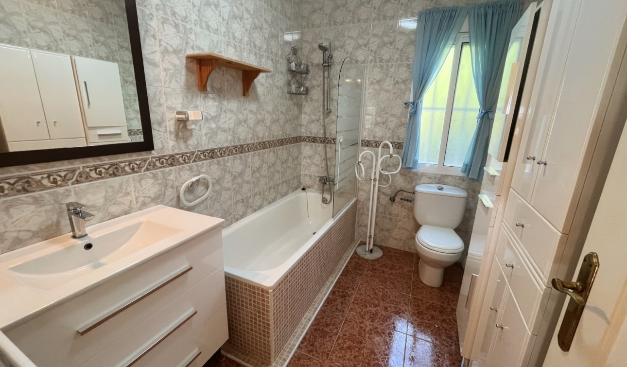 Resale - Detached Villa - Ciudad Quesada - Central Quesada
