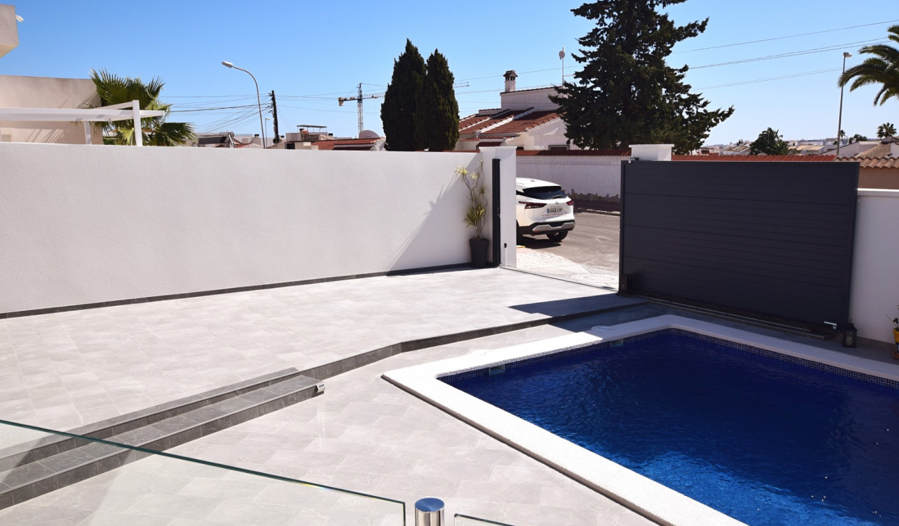 Resale - Detached Villa - Ciudad Quesada - Central Quesada