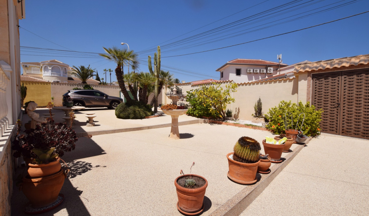 Resale - Detached Villa - Ciudad Quesada - Central Quesada