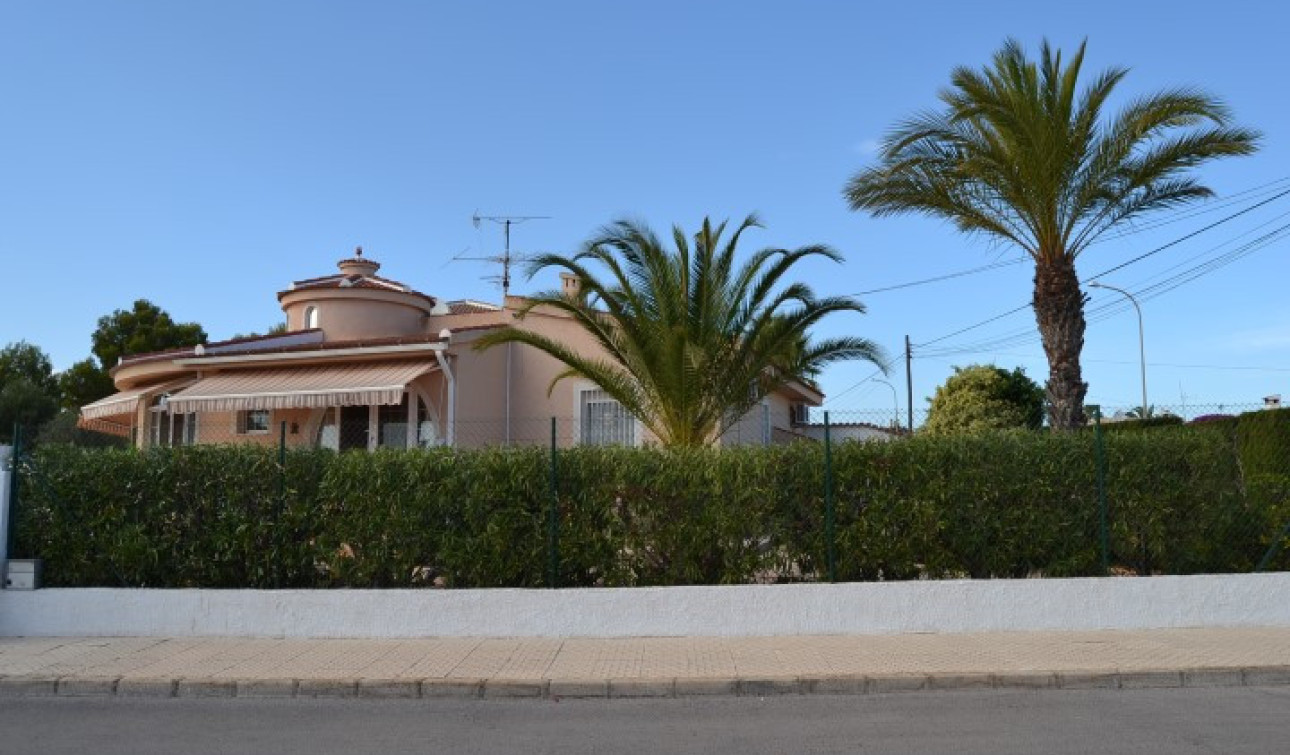 Resale - Detached Villa - Ciudad Quesada - Central Quesada