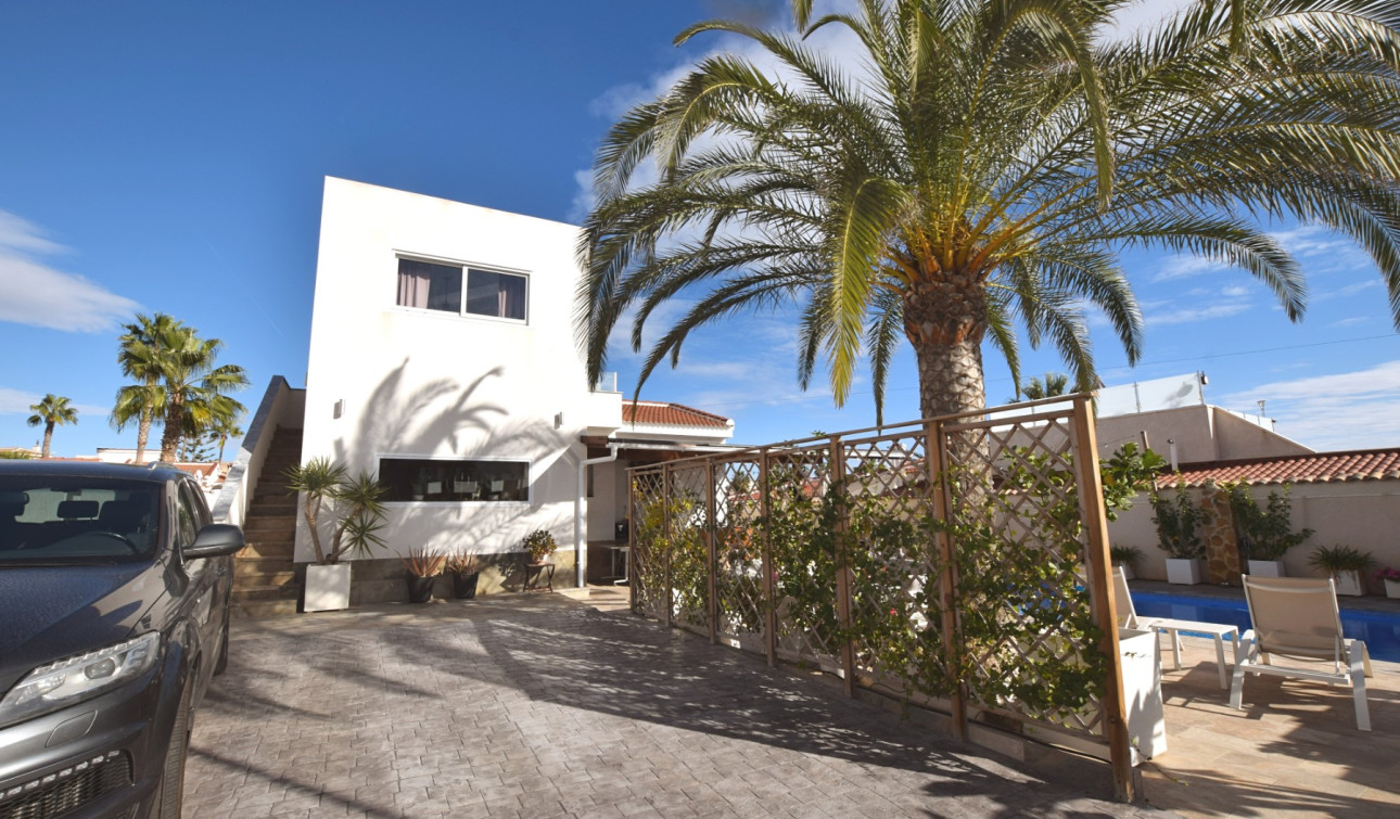 Resale - Detached Villa - Ciudad Quesada - Central Quesada