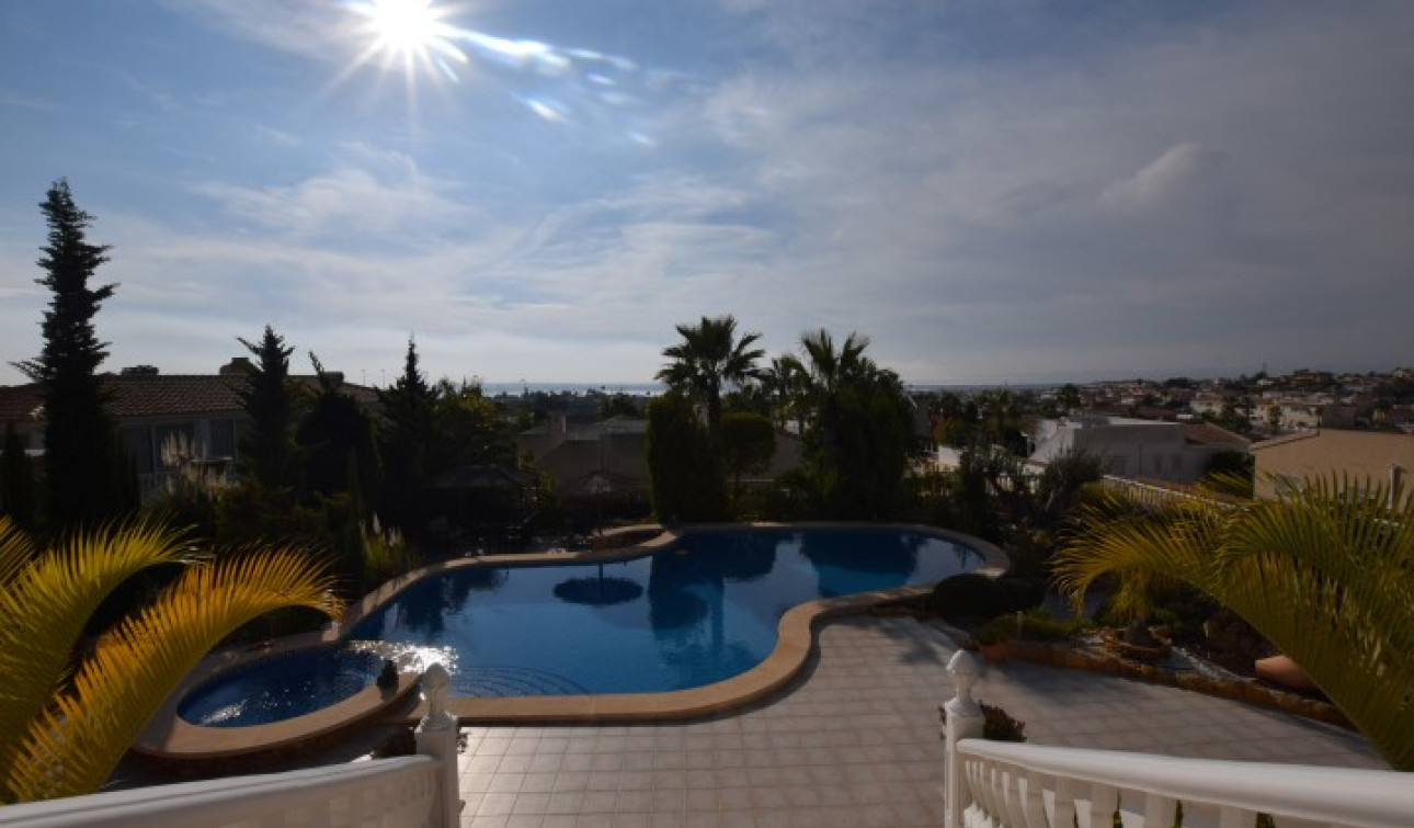 Resale - Detached Villa - Ciudad Quesada - La Fiesta