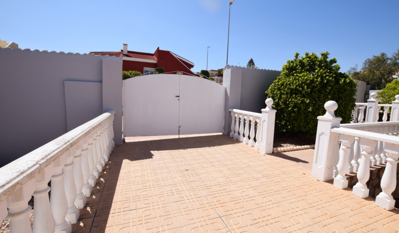 Resale - Detached Villa - Ciudad Quesada - La Fiesta