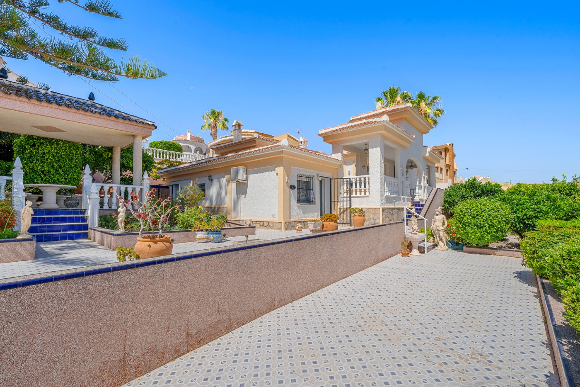 Resale - Detached Villa - Ciudad Quesada - La Marquesa Golf
