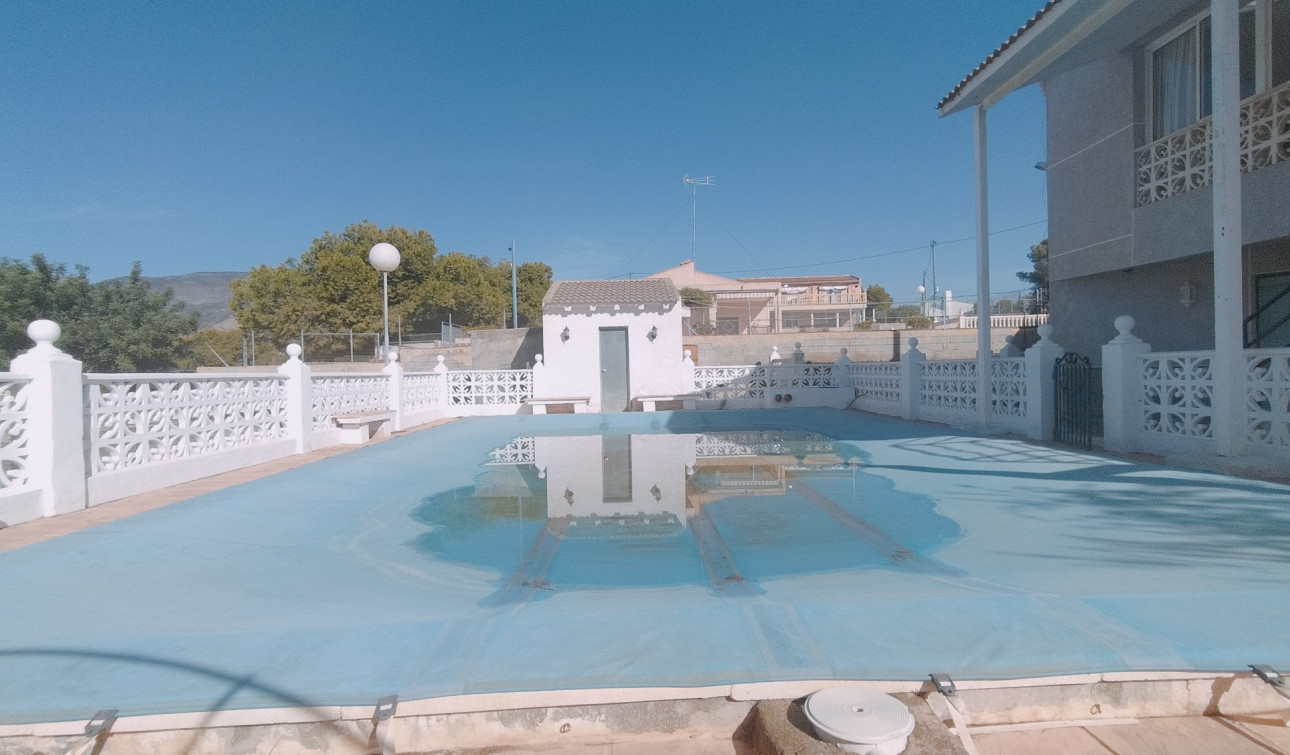 Resale - Detached Villa - Crevillente