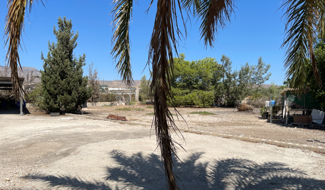 Resale - Detached Villa - Crevillente