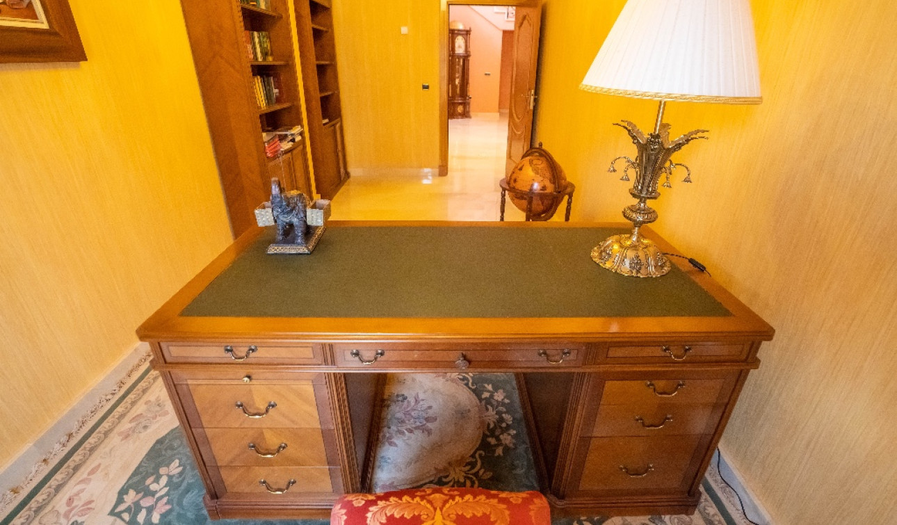 Resale - Detached Villa - Dehesa de Campoamor - Campoamor